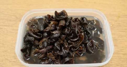 黑木耳怎么炒,陈醋拌黑木 耳的做法图4