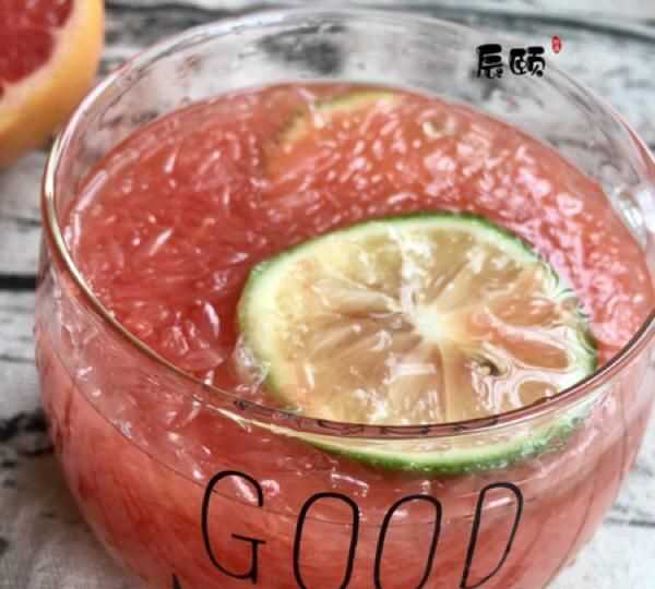 西柚怎样榨汁才好喝不苦?