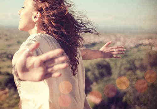 安慰自己要快乐的经典说说(107句) 安慰自己要快乐的经典说说(107句)