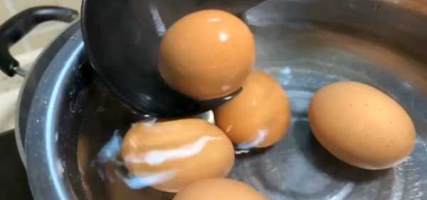 开水煮鸡蛋几分钟熟,带壳鸡蛋开水煮多长时间图1