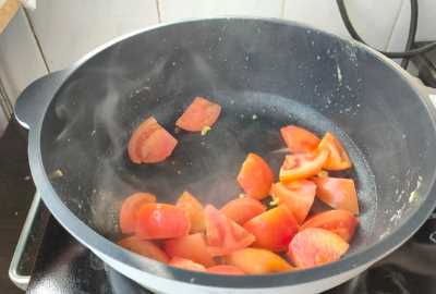 蛋炒西红柿怎么做好吃,西红柿炒鸡蛋怎么炒才好吃图8