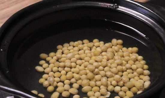 泡好的黄豆可以放几天,黄豆水能存放多久变质 泡好的黄豆可以放几天呢图3