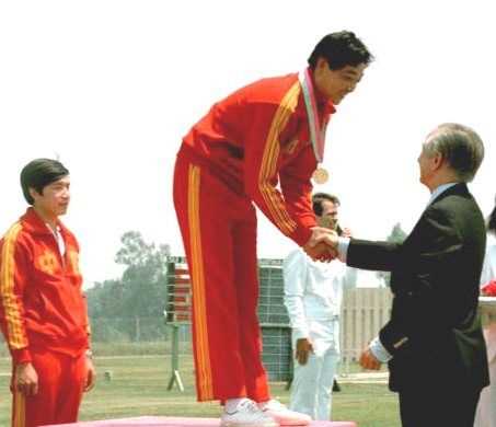 中国第一个奥运冠军,中国第一个奥运会冠军是谁图5
