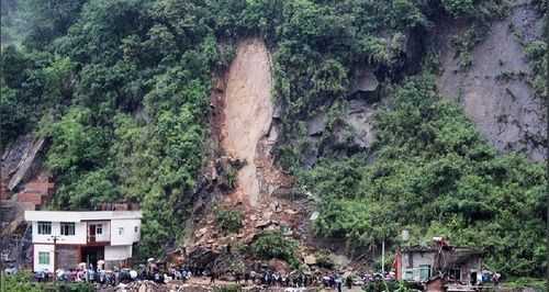 山区常见的地质方面的自然灾害是什么