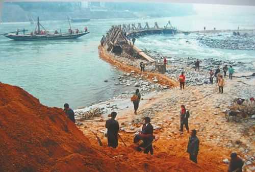 都江堰水利工程修建的年代是哪里什么时候