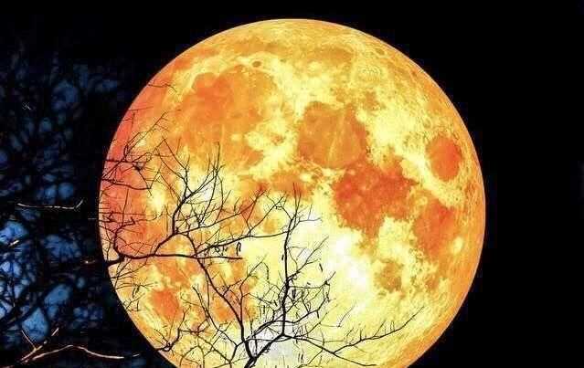 关于红月亮美好浪漫的传说