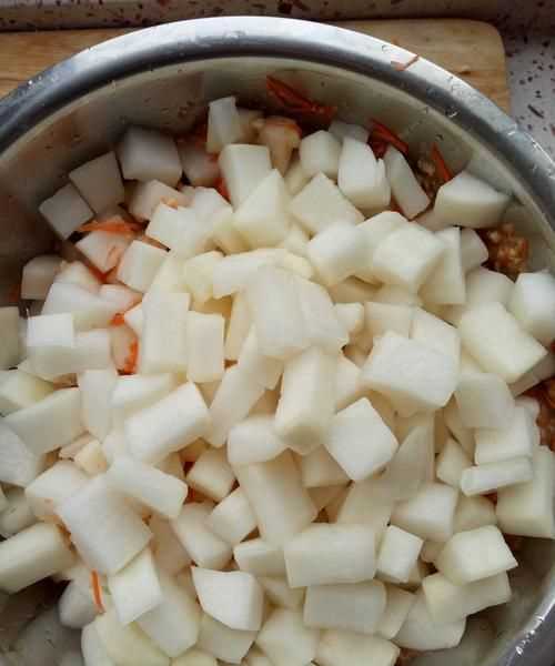 韩国紫菜包饭中的黄萝卜是怎么做的呢