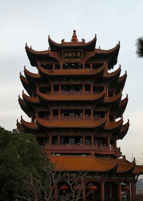 黄鹤楼里的故乡是哪里