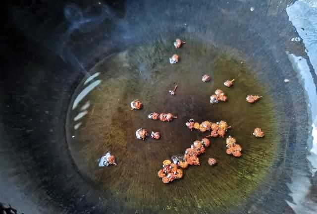炒包菜丝怎么做好吃，口感极佳的清炒包菜丝怎么做好吃又简单？图11