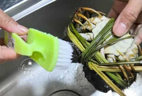 梭子蟹蒸完有绿色的膏是什么