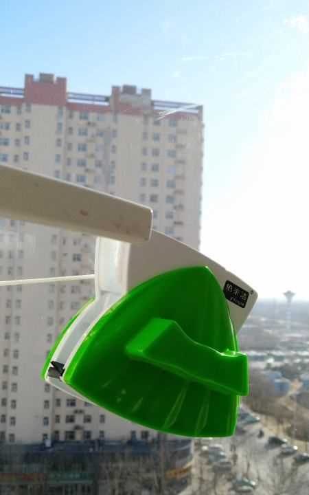 外推式窗户玻璃怎么擦,高层住宅外窗玻璃怎么擦图4