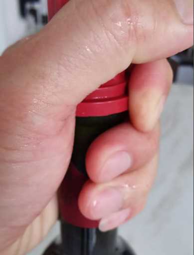 开红酒的正确方法,红酒怎么开瓶塞图11