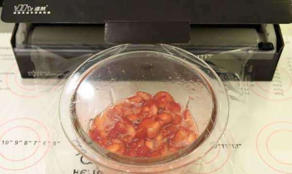 做草莓酱可以放白醋,怎么制作草莓酱?图6