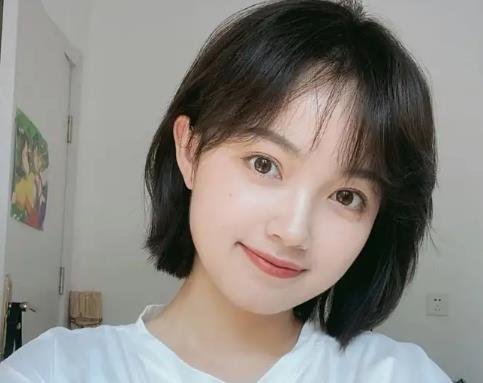 圆脸适合什么发型女