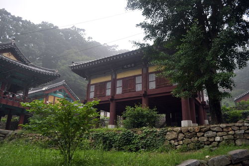 关于岳麓山美景的诗句
