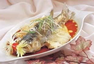 与友人共享美食的古诗句