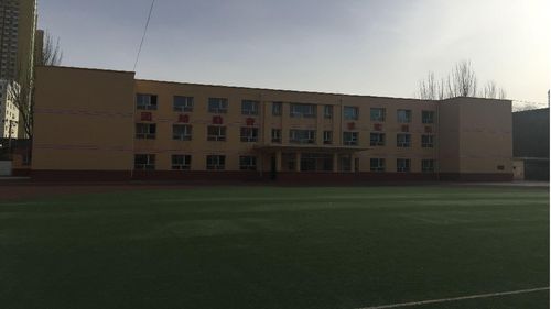 四级下册校园里的风景线作文