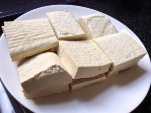 石膏豆腐点浆注意事项,石膏做豆腐方法,怎样用石膏做豆腐