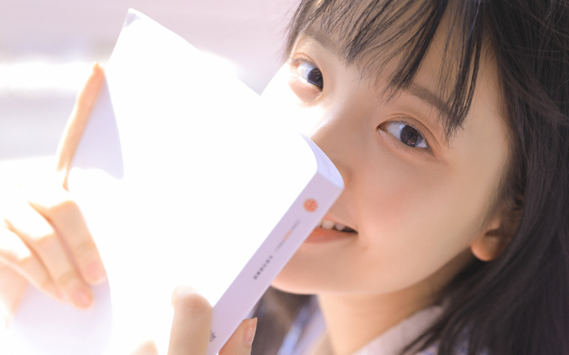 对骄傲的人不要谦虚，对谦虚的人不要骄傲